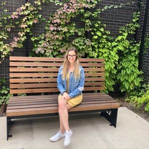 Meet your Posher, Alyssa